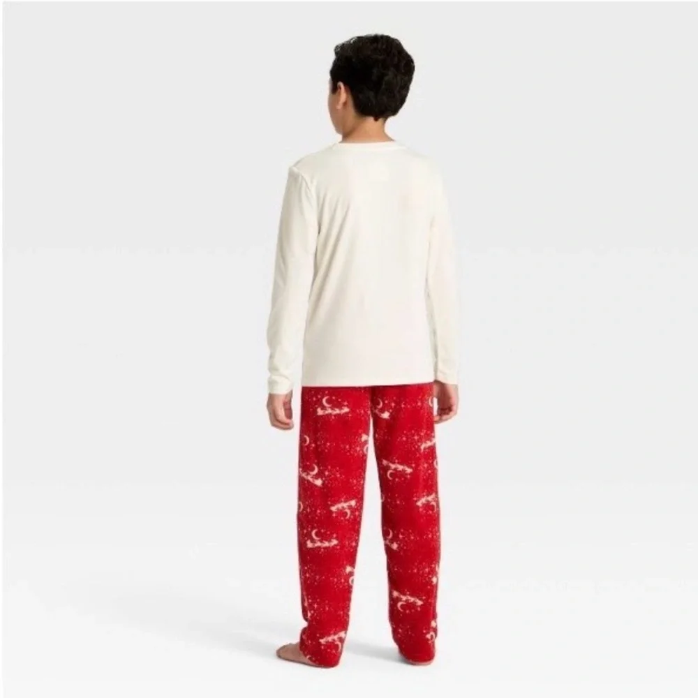 NWT Cat & Jack Boys 2pc Long-Sleeve Pajama Set- Cream and Red XL(14)